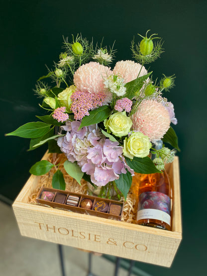 Blush Sparkling Rosé Romance Bundle