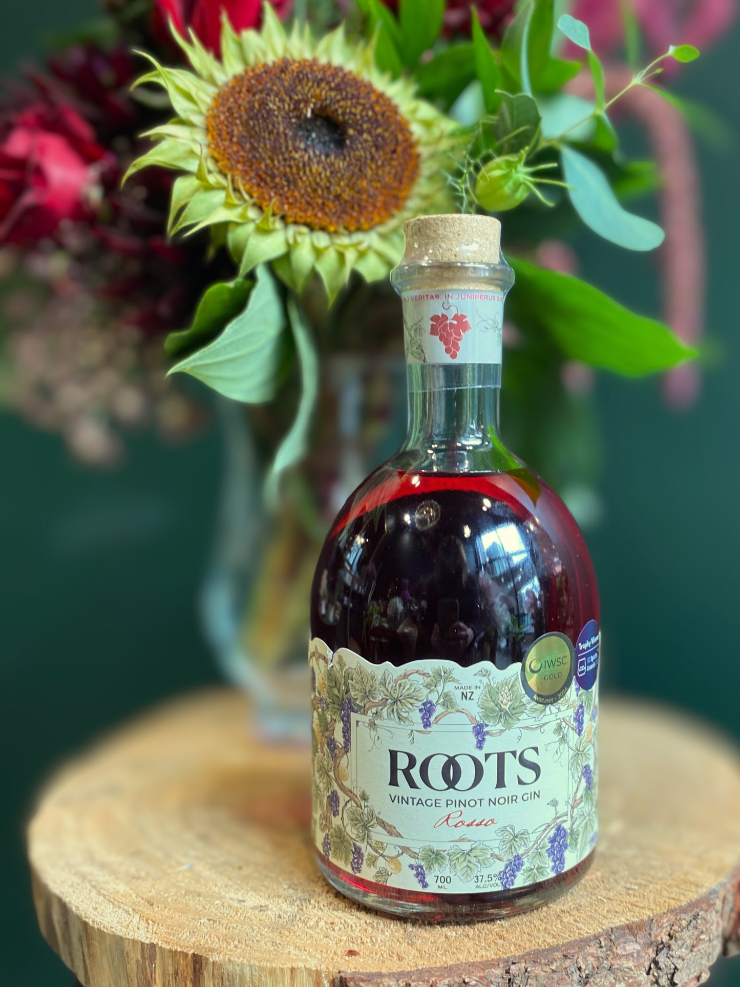 Pinot & Petals Indulgence Hamper