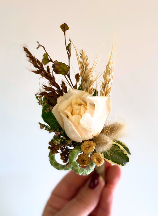 Designer Floral Buttonhole